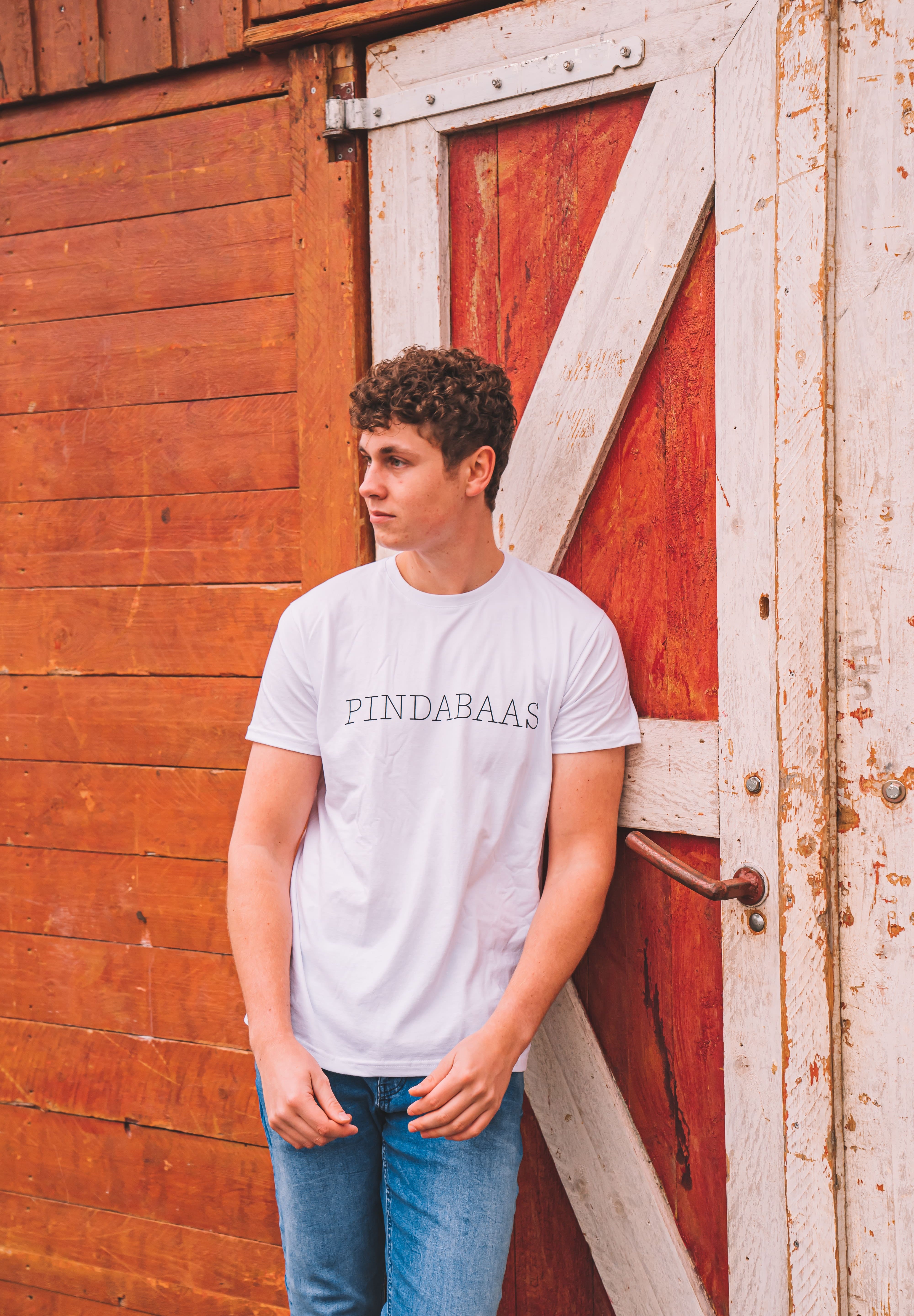 Pindabaas T-Shirt wit - de pindakaaswinkel
