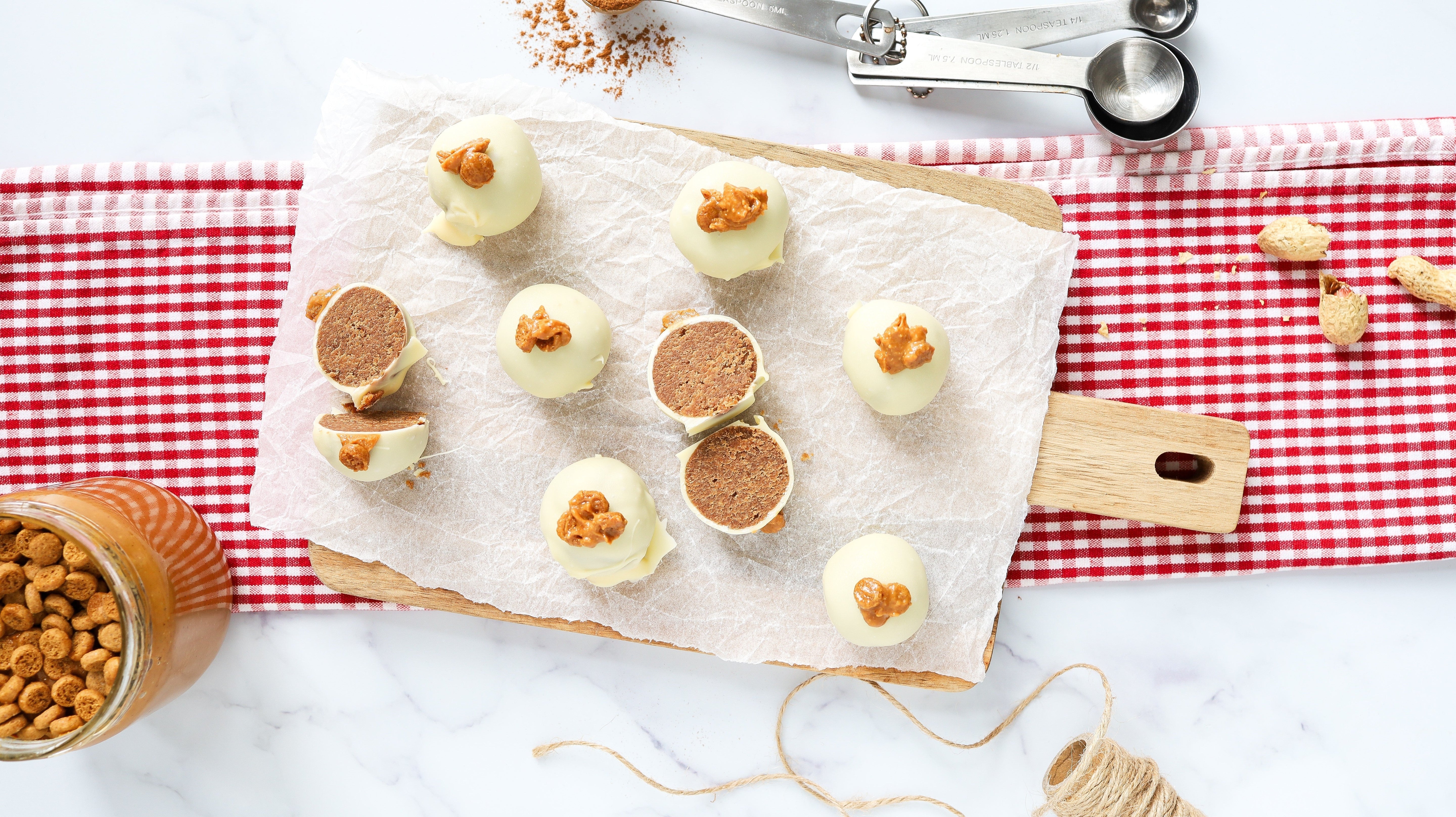 PINDAKAASWINKEL X HEMELSSBAKKEN – Pindaklaas